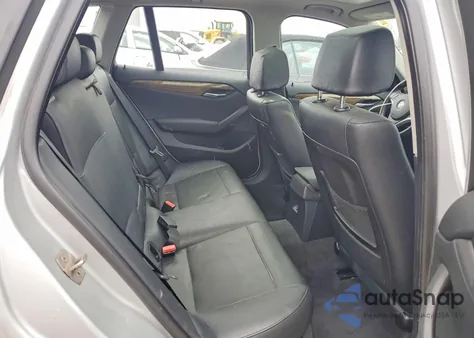 2013 BMW X1 xDrive28I из США, поврежденный, VIN WBAVL1C5XDVR82541